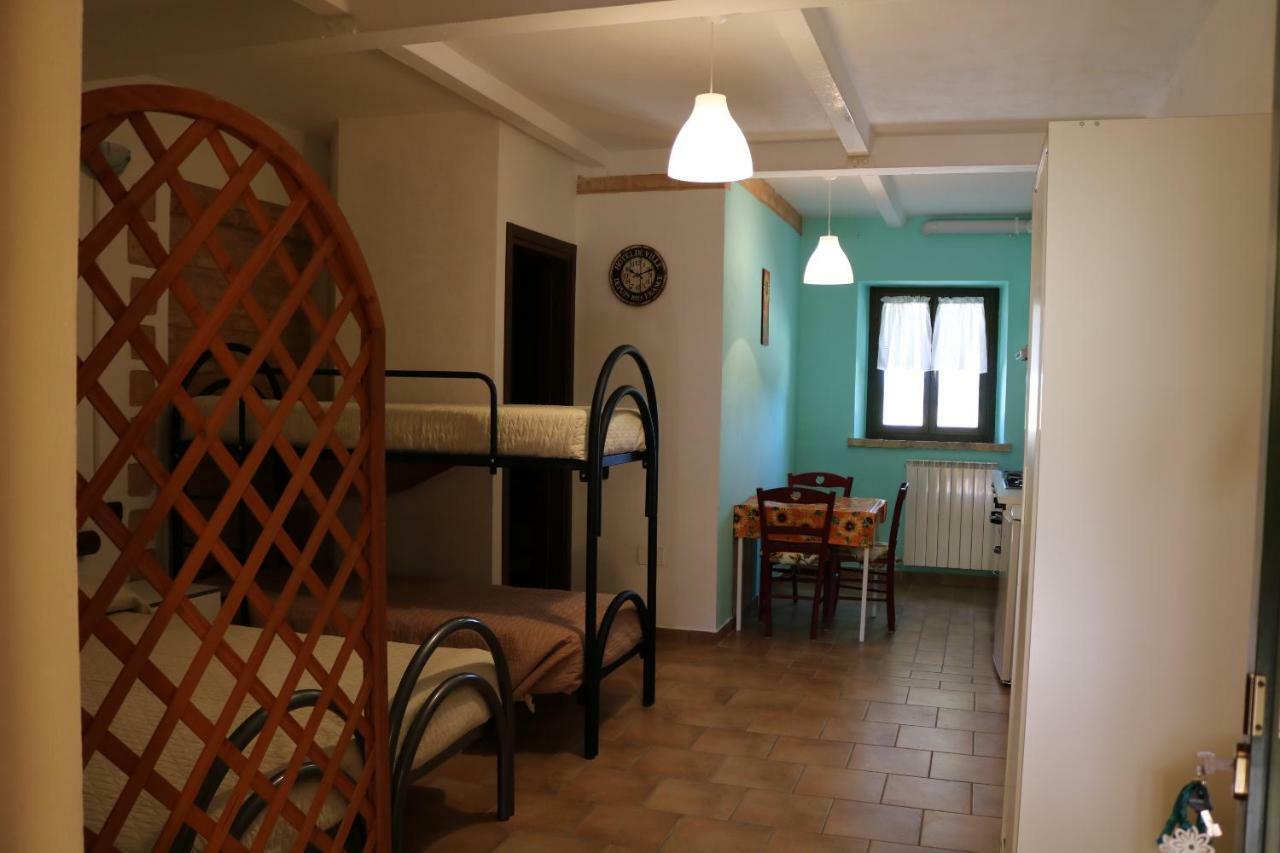 Agriturismo Fattoria Del Colle Jesi Exterior foto